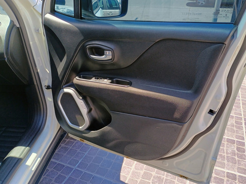 Jeep Renegade 1.8 Sport Plus