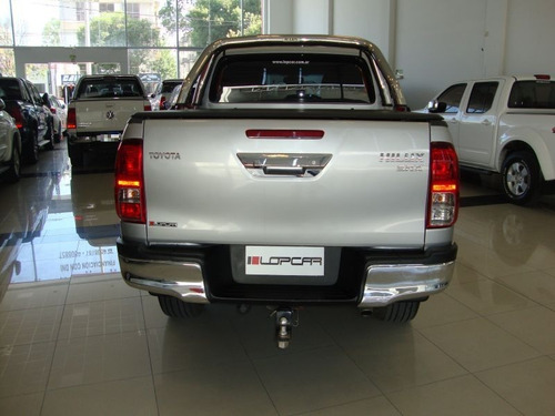 Toyota Hilux Srx 2.8 Tdi Dc 4x4 6mt