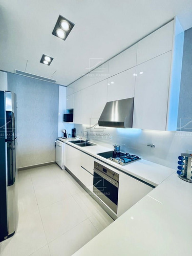 Venta Con Usdt - Alvear Tower - Excelente Unidad De 1 Dormitorio Con Cochera Y Baulera !!