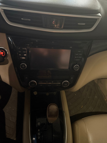 Nissan X-Trail 2.5 Exclusive 3 Row Cvt