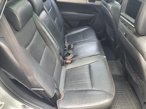 Imagem 8 de 14 de Kia Sorento 2.4 Ex2 4x2 16v 7 Lugares