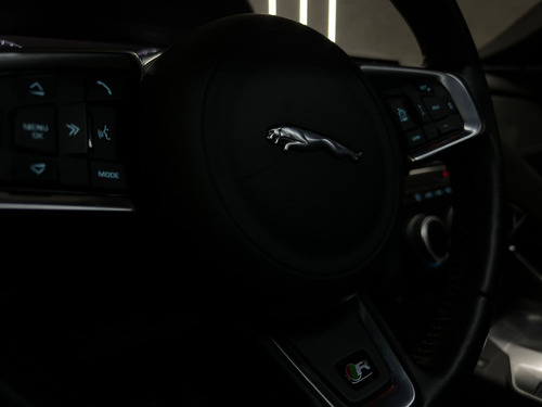 Jaguar E-Pace R-Dynamic SE 2.0 AWD 300cv Aut.