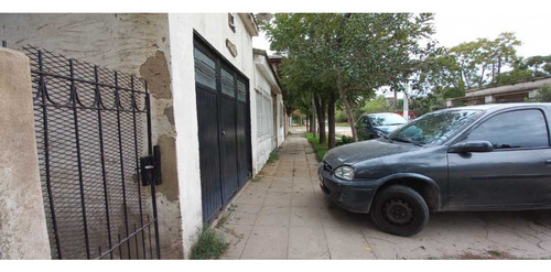 Venta Casa Multifamiliar 2 Casas + 3 Locales +2 Deptos