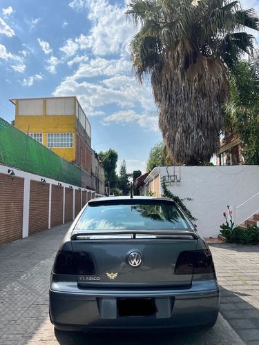 Volkswagen Jetta 2.0 Cl L4 Man Abs At