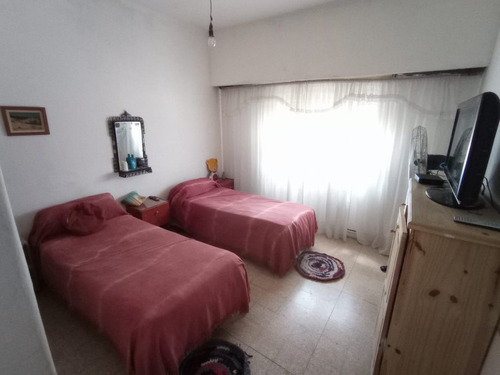 Imagen 6 de 9 de Chalet En Venta En Ituzaingo Norte
