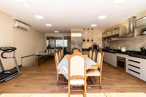 Imagem 23 de 30 de Asa Sul Shigs, Casa Com Elevador Para Carro, 358m², 4 Quartos Sendo 1 Suíte! Aceita Financiamento E Permuta. - Villa132659