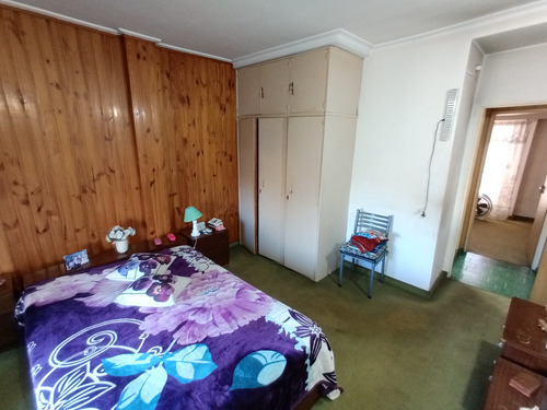 Casa Con Amplio Local, Se Vende O Alquila!!