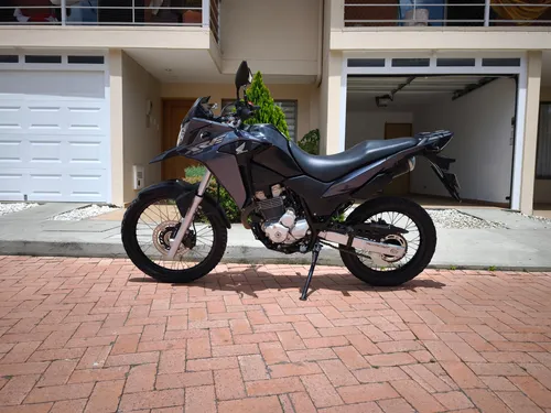 Xre 300 Abs, 2023, Único Dueño, Gris