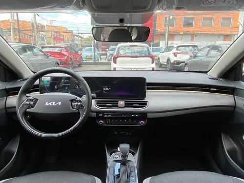 Kia K3 Cross 1.6 Zenith