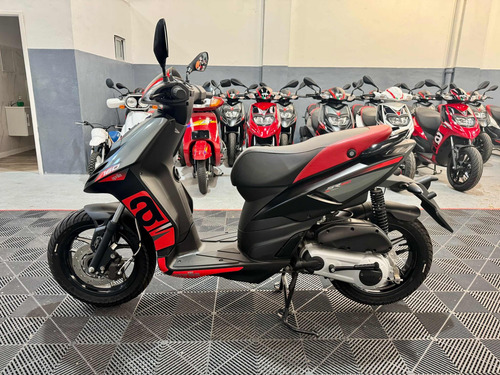 Aprilia Sr160