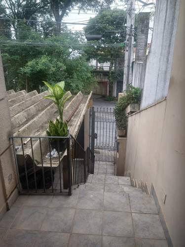 Sobrado 160 M2 4 Dorm. 1 Suite 2 Vagas Cob. Bem Localizado!