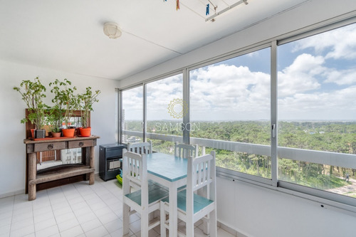 Oportunidad En Venta 3 Dormitorios 3 Baños Vista Servicios - Ref: 64045