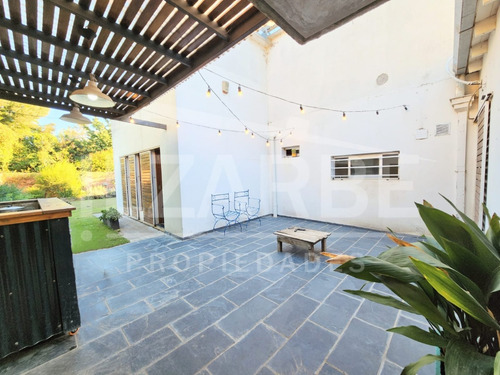 Casa Sobre Calle Saturnino Justo