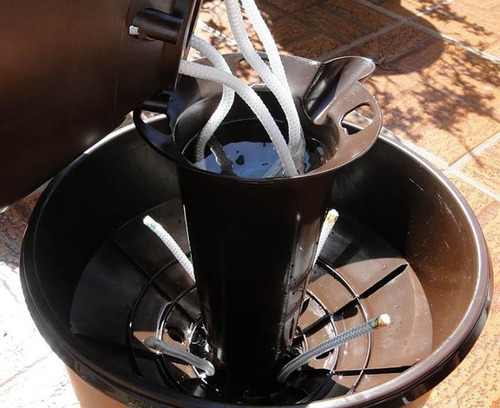 Horta Vertical Auto Irrigável Verde Vida C/rodízio Cor Preta