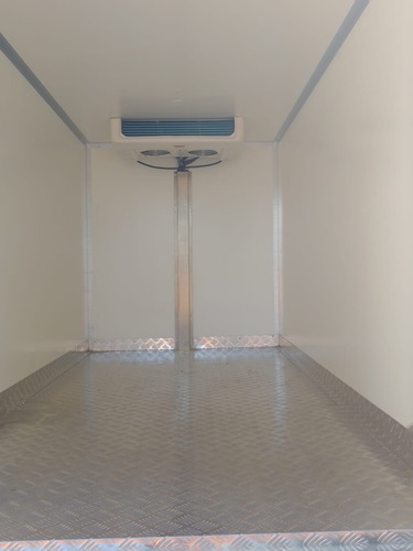 Lifan Mamut Box Refrigerado Dual Con Cámara De Retroceso