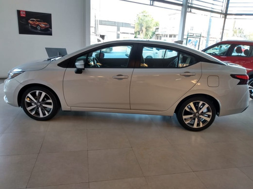 Nissan Versa Exclusive Cvt