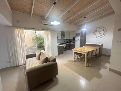 Ph 3 Amb. Al Frente Reciclado A Nuevo Terraza Y Cochera Moderno Ph Al Frente En Planta Baja, Con Entrada Independiente Y Refaccionado Con Muy Buen Gusto. Espacios Funcionales, Cálidos Y Con Estilo C