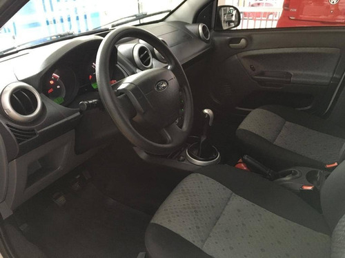 Ford Fiesta 1.6 Mpi Class Hatch 8v Flex 4p Manual