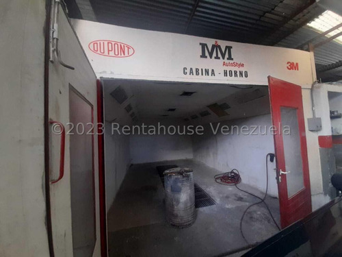 % Raiza Suarez Vende Galpon Comercial En El Este De Barquisimeto 2 4 8 4 0 6 Ideal Para Taller Mecanico Cuenta Con Un Horno De Pintura Y Baño.