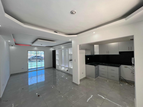 Vendo Apartamento 1er Nivel Con Amplio Patio San Isidro