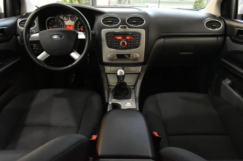 Imagen 10 de 15 de Ford Focus Ii 2.0 Exe Sedan Trend Plus