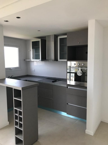 Venta De Departamento 2 Ambientes Vista Plena Al Mar, En Barrio Zacagnini, Mar Del Plata A Estrenar