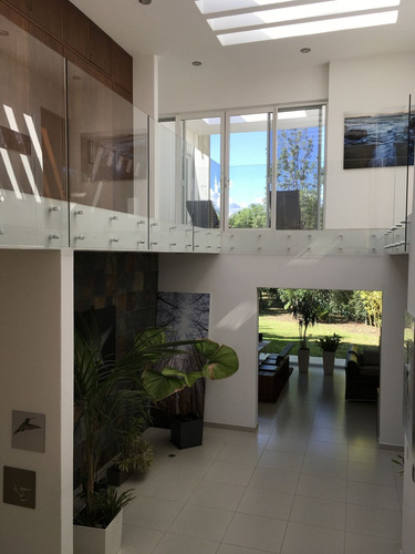 Residencia Exclusiva En Renta En Villas Regency Jurica