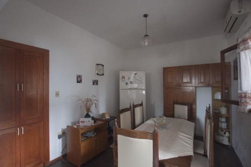 Casa En Venta De 3 Dormitorios En Minas