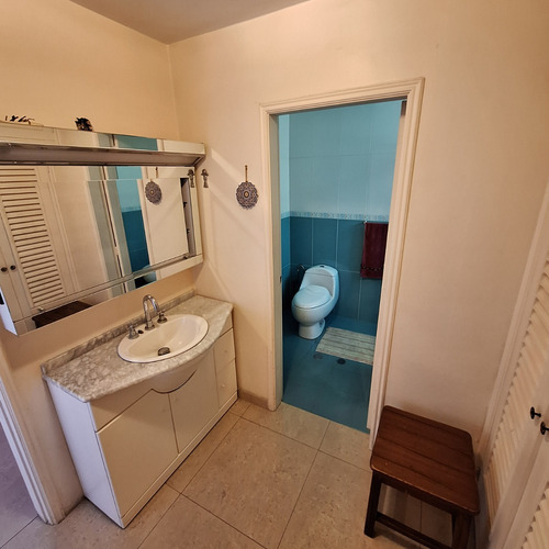 Vendo Bello Apartamento Colinas De Bello Monte. 345 Mts2 Parte Alta. Duplex. Edificio De 3 Pisos. 4 Hab. 4 Puestos Est.