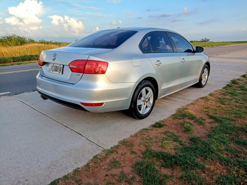 Volkswagen Vento 2.5 Advance Plus 170cv