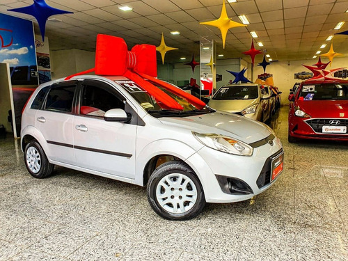 Imagem 1 de 8 de Ford Fiesta 1.0 Rocam Se 8v Flex 4p Manual