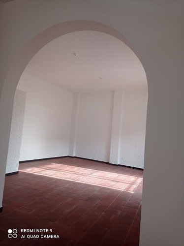Imagen 5 de 8 de Locales En Arriendo Centro 476-2268