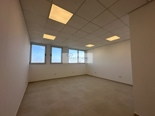 Alquilamos Oficinas A Estrenar En Av.constitucion