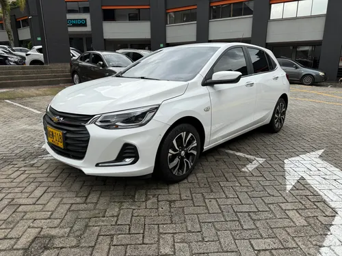 Chevrolet Onix 1.0T Premier Hatch At