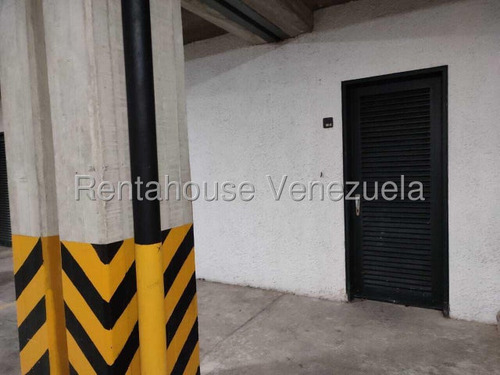 Apartamenot En Venta En El Peñon 25-10877