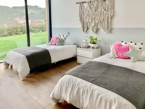Casa En Venta En La Calera. Cod V8226