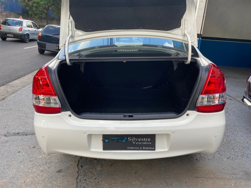 Toyota Etios Sedan X 1.5 16v 4p - 2016-2017