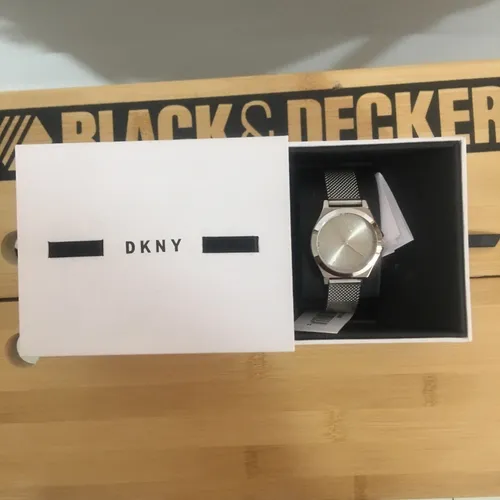 Relojes dkny son buenos sale