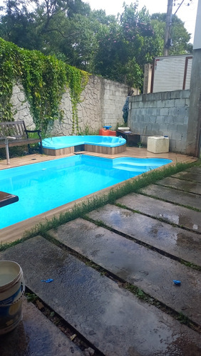 Linda Casa Com Piscina E Spa