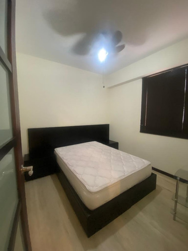 Imagen 12 de 19 de Apartamento En Alquiler.