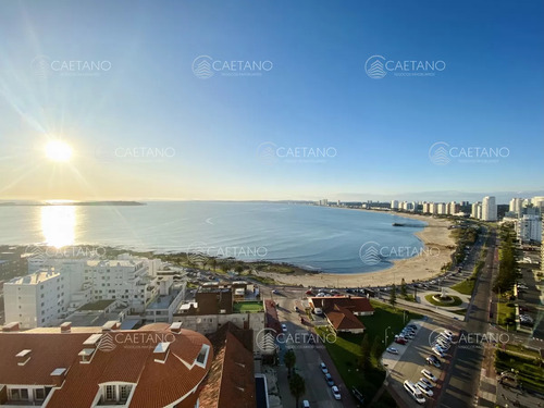 Venta Apartamento 3 Dormitorios, Piso Alto, Torre Tradicional En Punta Del Este