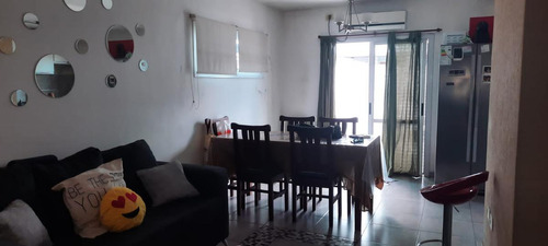 Ph En Venta - 2 Dormitorios 2 Baños - Cochera - 80mts2 - San Carlos, La Plata
