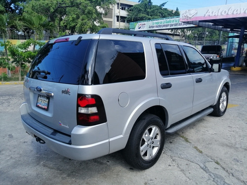 Imagen 5 de 14 de Ford Explorer Xlt