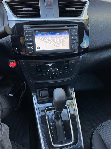 Imagen 14 de 18 de Nissan Sentra 2018 2.0 Sr