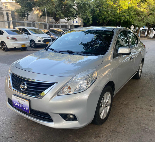 Nissan Versa 1.6 Advance