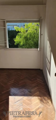 Apartamento En Venta 2 Dormitorios, 2 Baños, Terraza- Cerro Largo- Centro