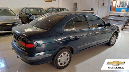 Renault Mégane Sedan 2.0cc 2.0 1997 Muy Buen Estado!
