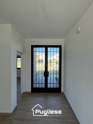 Casa En Venta A Estrenar En Barrio Ceibos Puertos Escobar