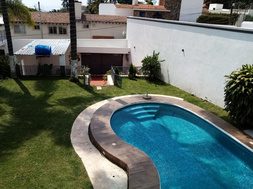 Imagen 12 de 14 de Espaciosa Casa C/alberca Zona Dora 7 Recamaras Doble Segurid