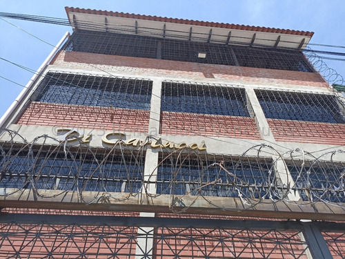 Edificios En Alquiler Mls #24-6186